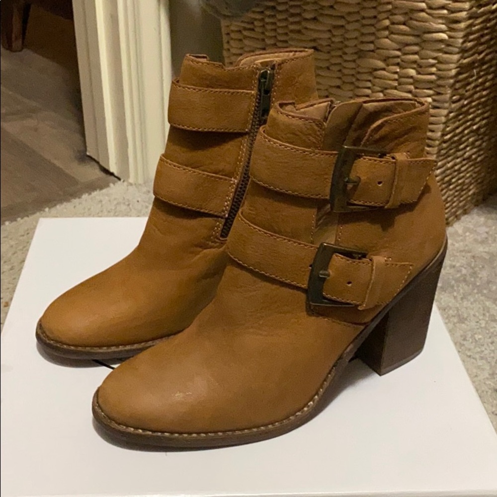 Steve Madden leather booties